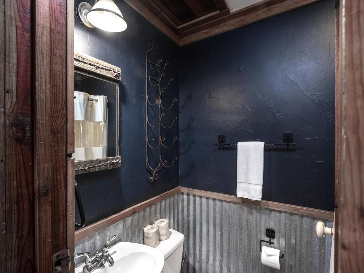Apache Village 3, Queen Bed, Midtown, Sleeps 2 رويدوسو، نيومكسيكو المظهر الخارجي الصورة